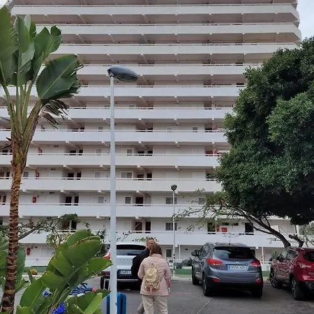 Апартаменти Playa De Americas Tenerife Cosy 1 Bedroom With A Ocean View Air Conditioning Адехе