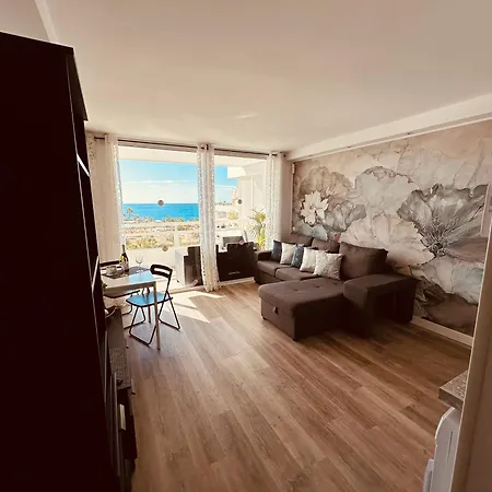 Playa De Americas Tenerife Cosy 1 Bedroom With A Ocean View Air Conditioning Адехе