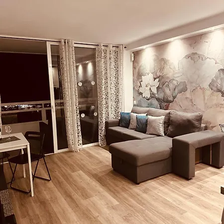 Apartment Las Americas Tenerife Cosy 1 Bedroom With A Ocean View Air Conditioning