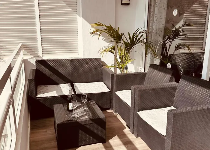 Апартаменти Americas Tenerife Cosy 1 Bedroom With A Ocean View Air Conditioning *